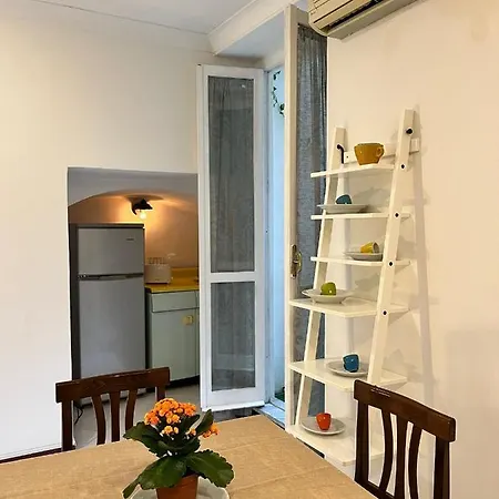 Anticaglia 13 Apartment
