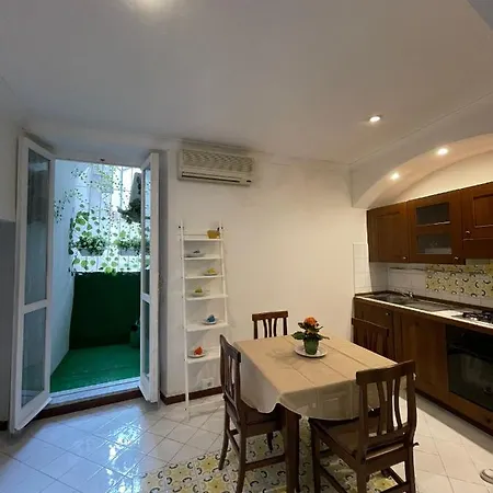 Anticaglia 13 Apartment